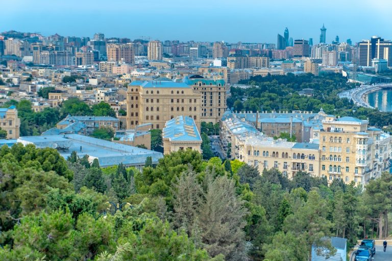 Navigate New Destinations Seamlessly with Walkwish Travel Guides